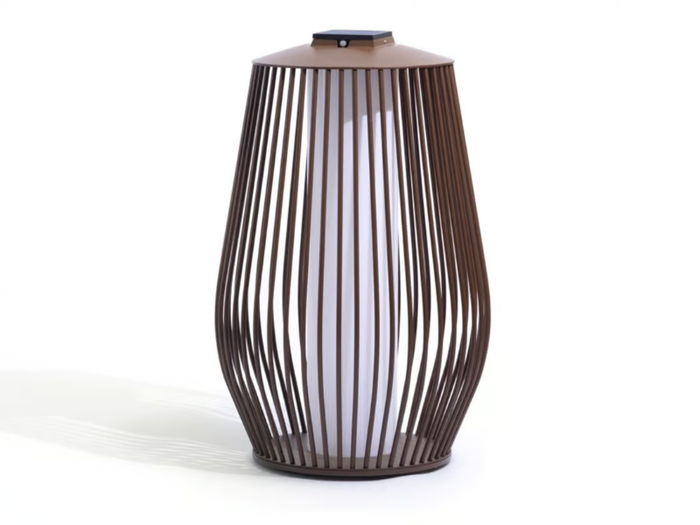 TINK601 - Solar powered aluminium lantern _ Les Jardins®